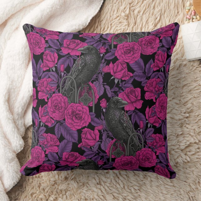 Ravens and pink roses cushion (Blanket)