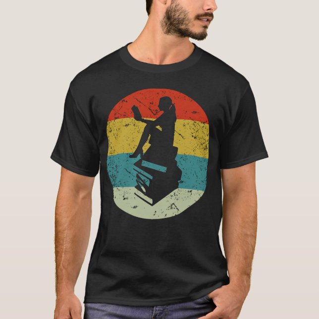reading girl T-Shirt (Front)