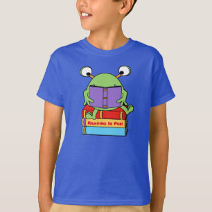 Reading Is Fun Cute Book Loving Alien T-Shirt