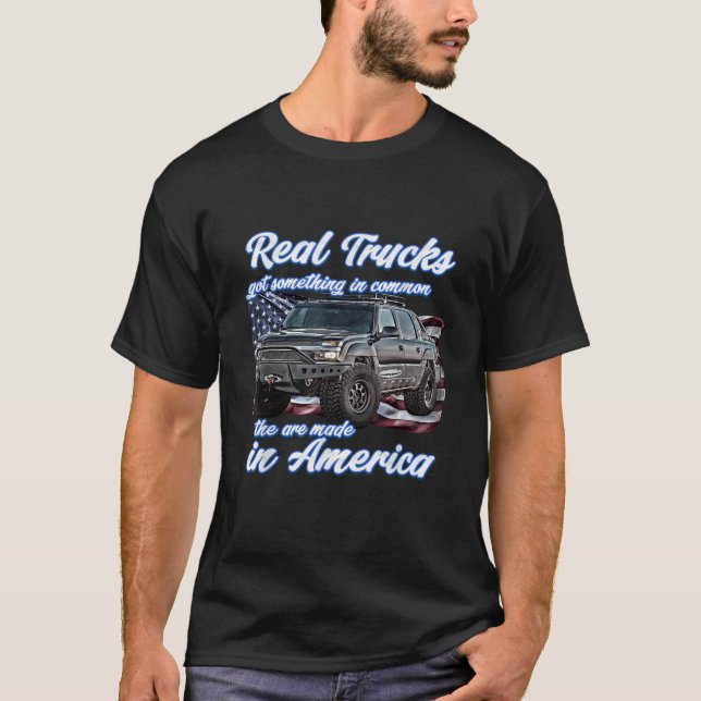 Real american Truck Avalanche USA Patriot Patrioti T-Shirt (Front)