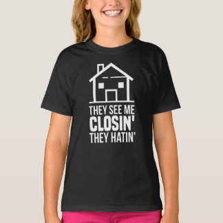 Real Estate Agent Granddaughter Birthday Novelty T-Shirt
