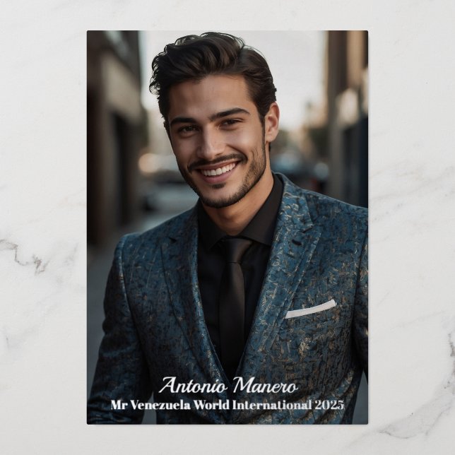 Real Foil Minimalist Pageant Promo Autograph Card (Front)