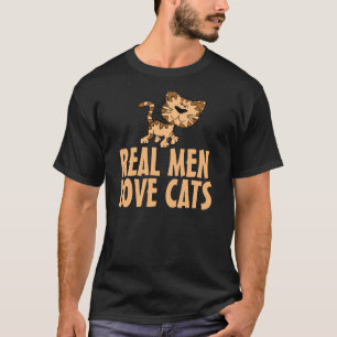Real Men Love Cats T-shirts