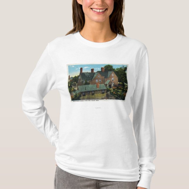 Rear View of the House of Seven Gables T-Shirt (Front)
