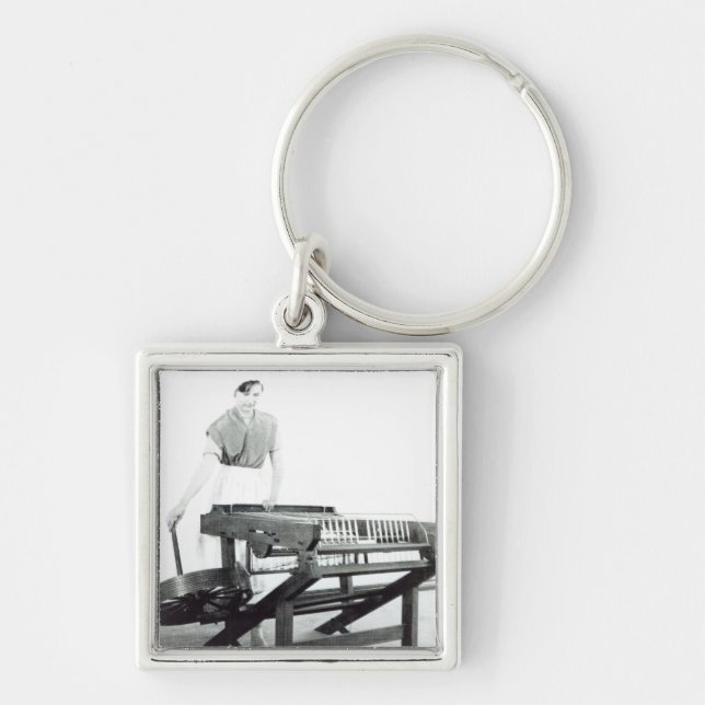 Reconstruction of Hargreaves's 'Spinning Jenny' Key Ring (Front)