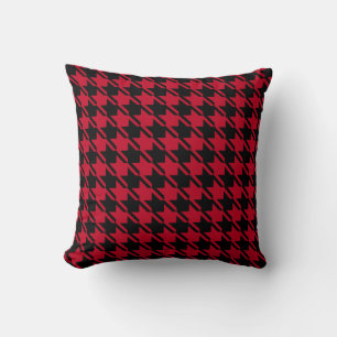Red And Black Houndstooth Repeating Pattern Cushion
