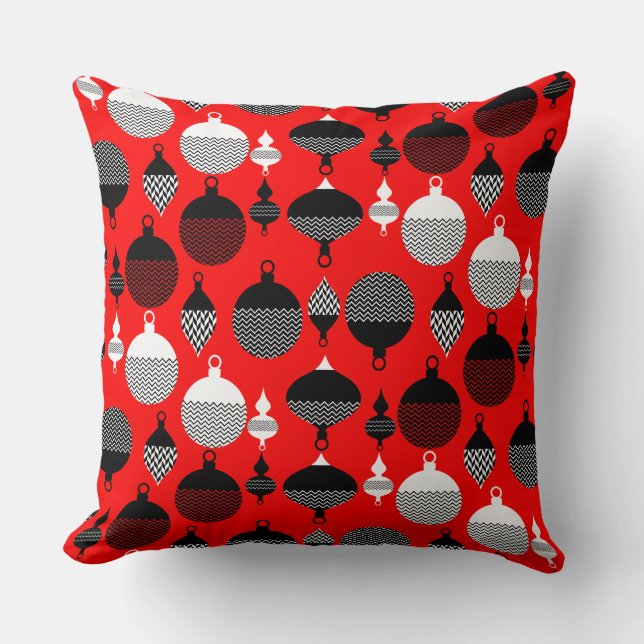 Red And Black Retro Christmas Decorative Ball Cushion (Front)