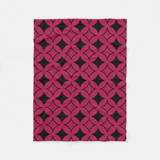 Red and black shippo fleece blanket (Front)