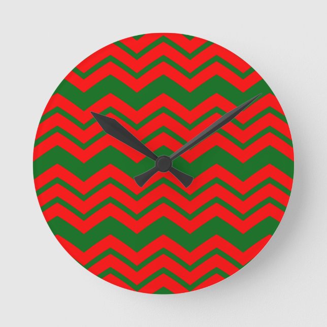 Red and Green Chevron Pattern Design  Round Clock (Front)