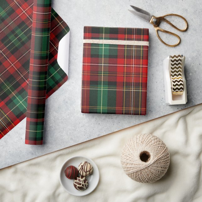 Red and Green Tartan Plaid Wrapping Paper (Crafts)