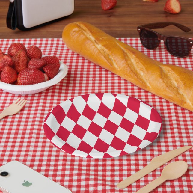 Red and White Bavaria Diamond Flag Pattern Paper Plate (Picnic)