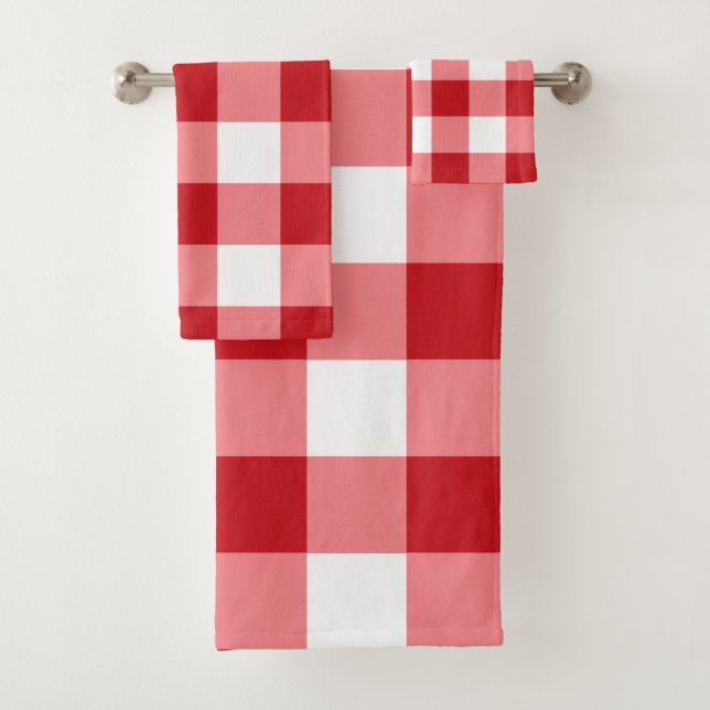 Red and White Buffalo Check Bath Towel Set (Insitu)