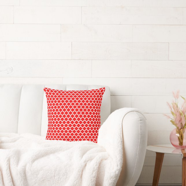 Red and white diamond pattern cushion (Couch)