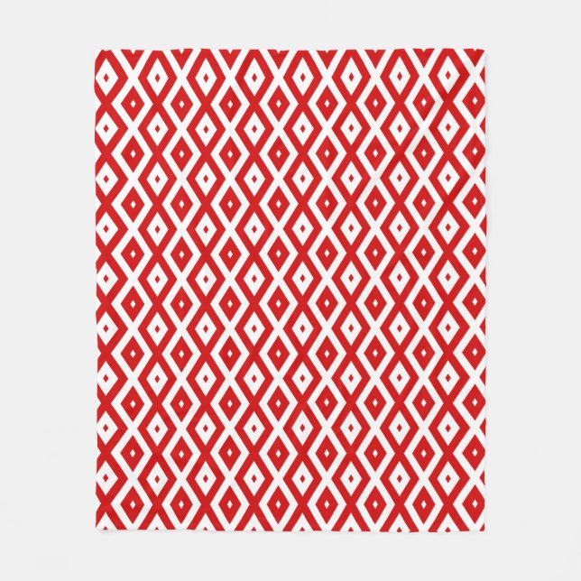 Red and white diamond pattern fleece blanket (Front)