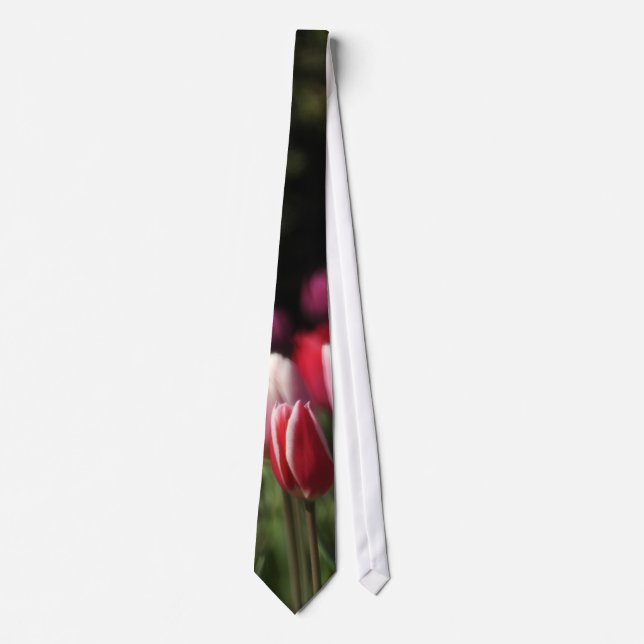 Red and White Tulip Tie (Front)