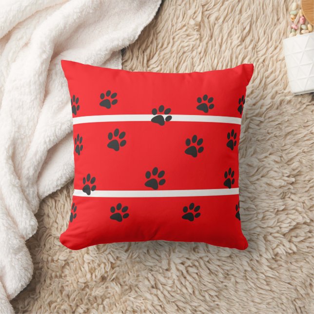 Red background black cat paws cushion (Blanket)