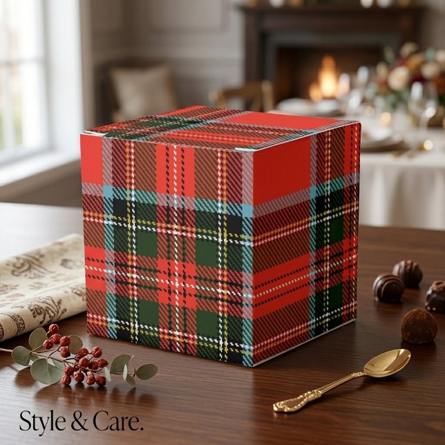 Red Black and White Plaid Pattern Classic Favour Box (Red Black and White Plaid Pattern Classic Favor Boxes)