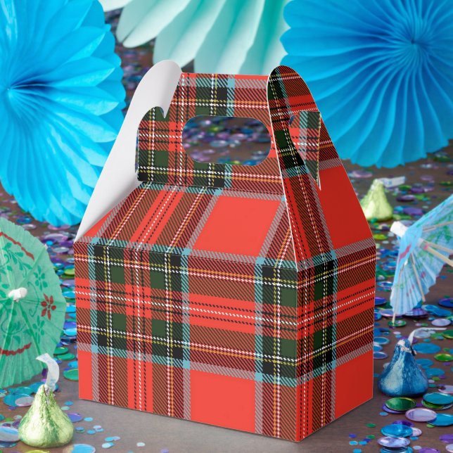 Red Black and White Plaid Pattern Gable Favour Box (Party)