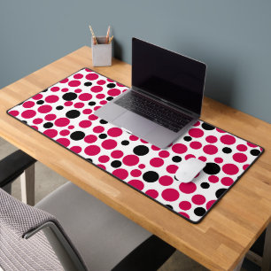 red black peas retro on white background desk mat