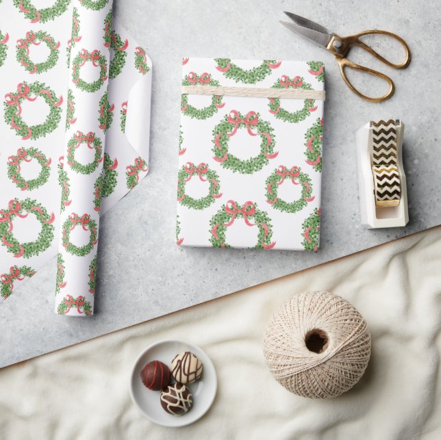 Red Bow Christmas Boxwood Wreath Wrapping Paper (Crafts)