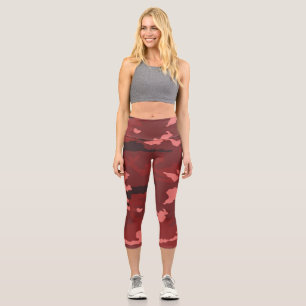 Red camouflage pattern capri leggings