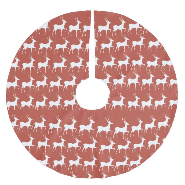Red Christmas Reindeer Tree Skirt (Front)