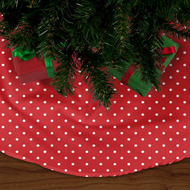 Red Cute Polka Dots Fleece Tree Skirt (Creator Uploaded)