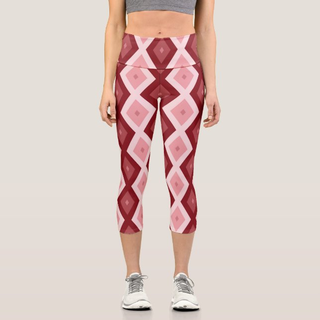 Red diamond pattern capri leggings (Front)