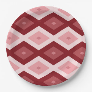 Red diamond pattern paper plate