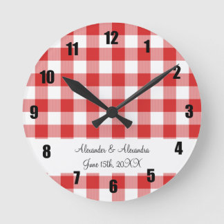 Red gingham pattern wedding favours round clock