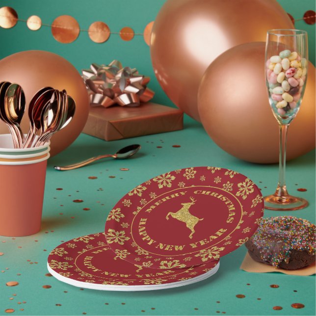 Red Gold Holiday Snowflake Reindeer Paper Plate (Multi)