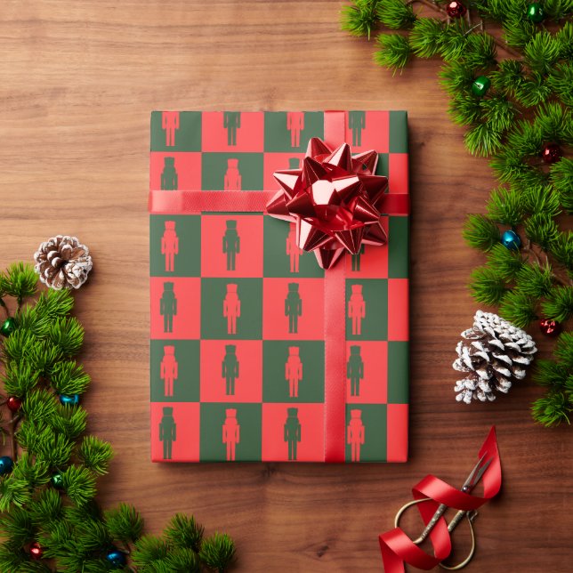 Red Green Chequered Nutcracker Christmas Gift Wrap (Holiday Gift)