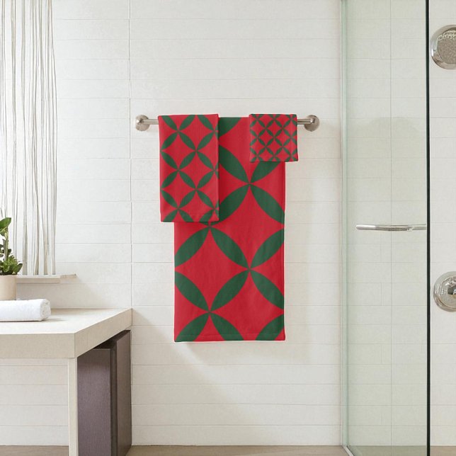Red Green Mid Century Modern Holiday Bath Towel Set (Creator Uploaded)