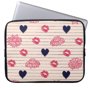 Red hearts, lips, daisies pattern. laptop sleeve