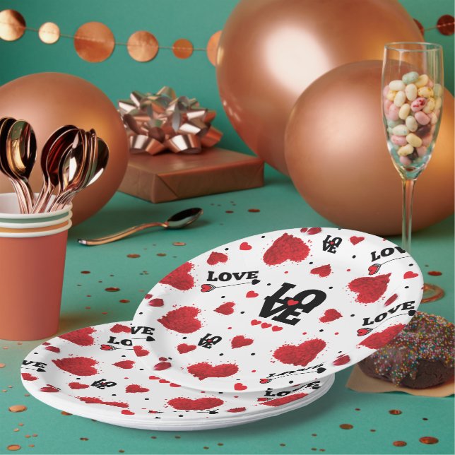 Red Hearts Pattern Valentine's Day Paper Plate (Multi)