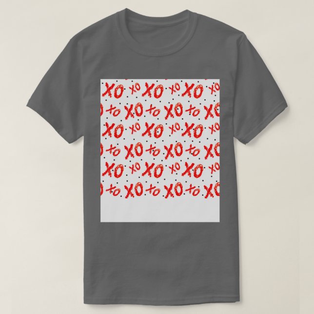 Red Hugs And Kisses Pattern T-Shirt (Design Front)