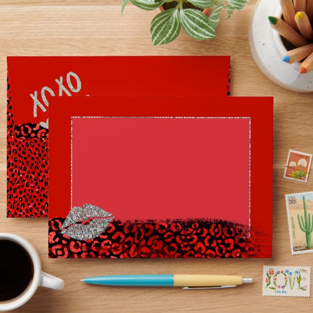 Red Leopard Print Silver Kiss Envelope (Desk)