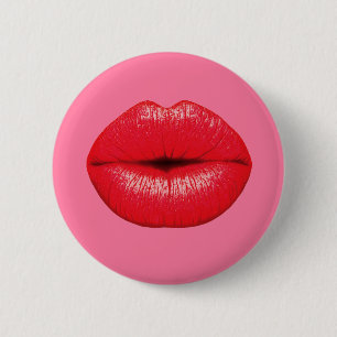 Red Lipstick big pop art lips on girly pink 6 Cm Round Badge
