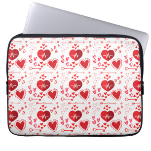 Red love hearts and arrow laptop sleeve