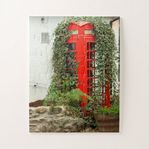 Red phone box 30-pc jigsaw puzzle