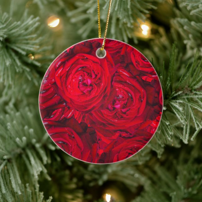 Red rose blossoms with dewdrops - photography ceramic tree decoration (Tree)