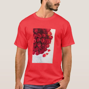 Red Roses Bouquet T- T-Shirt