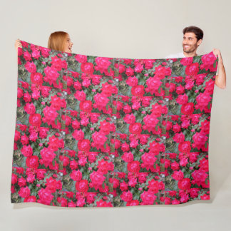 RED ROSES FLEECE BLANKET