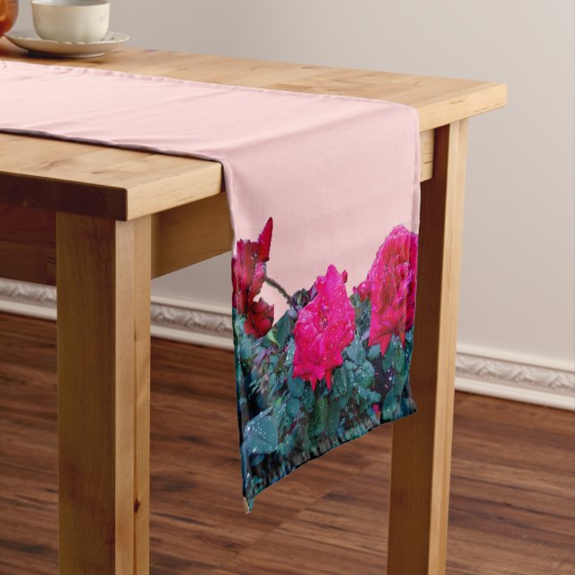 RED ROSES    TABLECLOTH (In Situ)