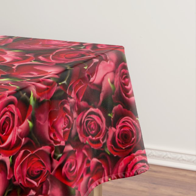 Red Roses Tablecloth (In Situ)