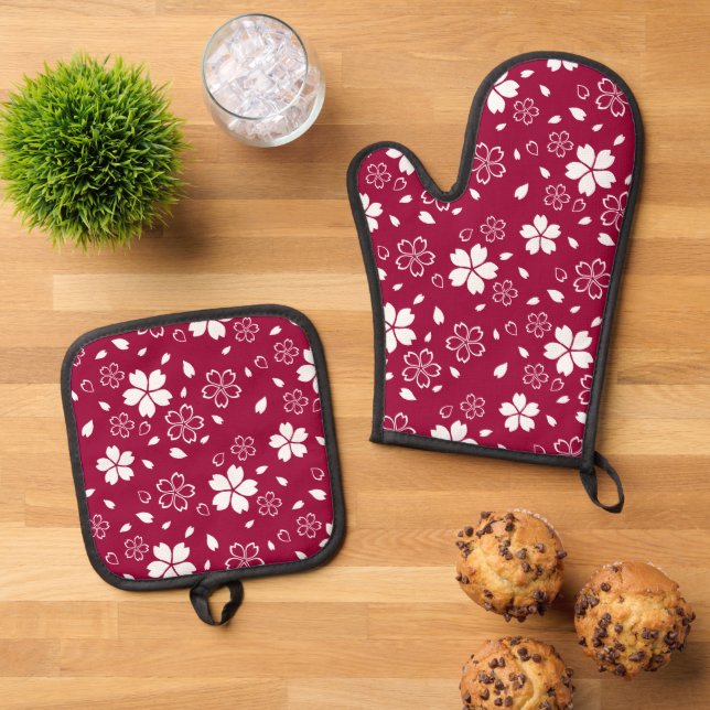Red Sakura Pattern Oven Mitt & Pot Holder Set (Top Down)