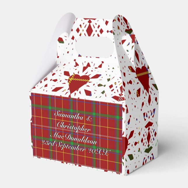Red tartan plaid white lace heart wedding favour box (Front Side)