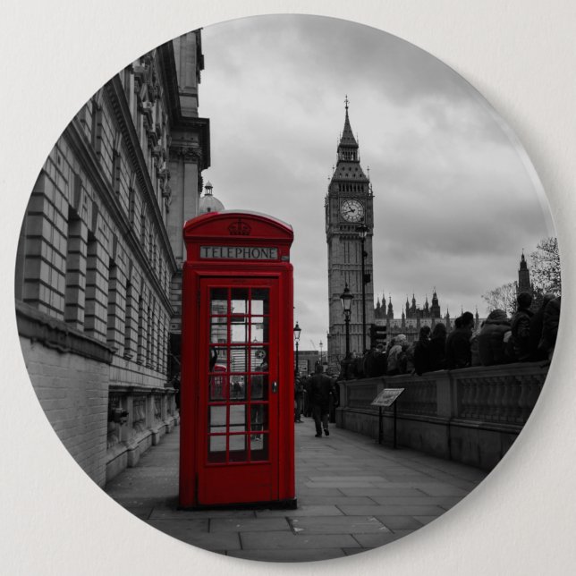 Red telephone box in London button (Front)