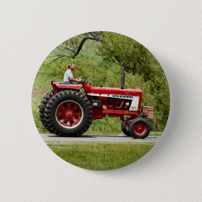 Red Tractor 6 Cm Round Badge (Front)