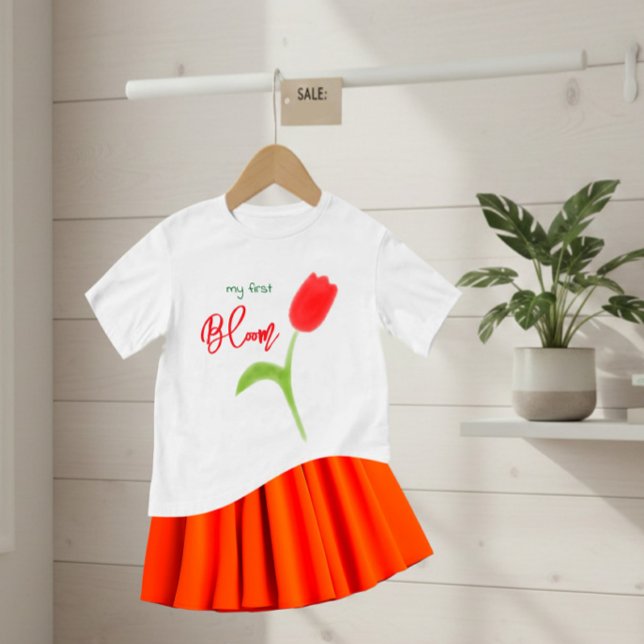 Red tulip baby T-Shirt (Creator Uploaded)
